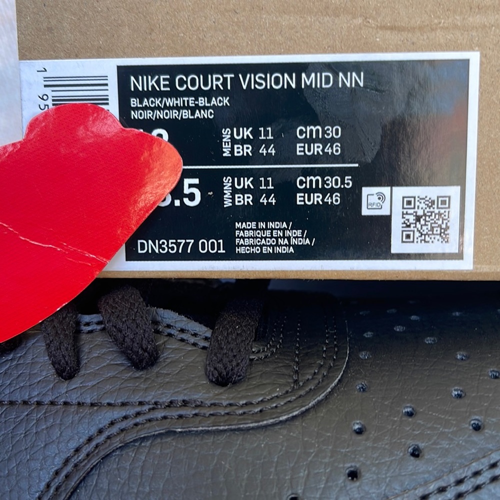 Nike Men’s Court Vision Mid Next
Nature
Black/Black/White
Sneakers
DN3577-001 - Picture 16 of 16